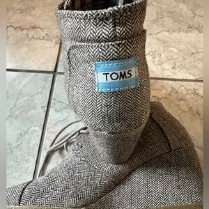 Toms herringbone Desert Wedge size 7